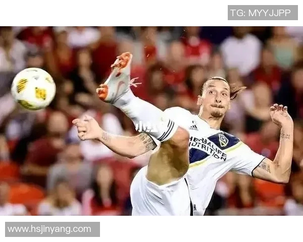 足球明星进球庆祝招式大揭秘球场上的激情与创意碰撞 足球明星进球庆祝招式大揭秘球场上的激情与创意碰撞