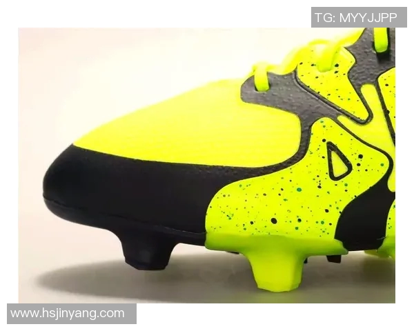 足球明星球鞋模型的设计与创新探索及其对运动品牌的影响分析 足球明星球鞋模型的设计与创新探索及其对运动品牌的影响分析